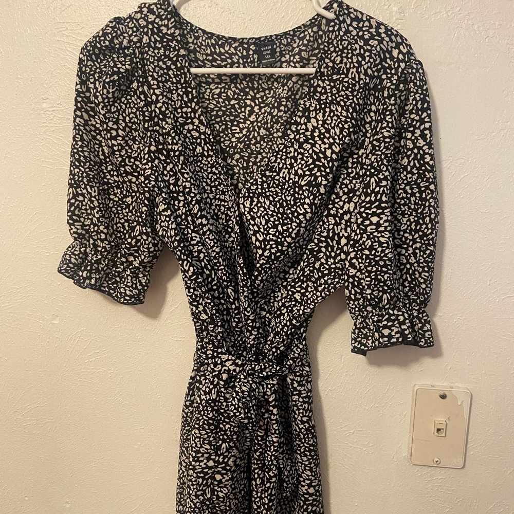 SHEIN short roper size 2 XL